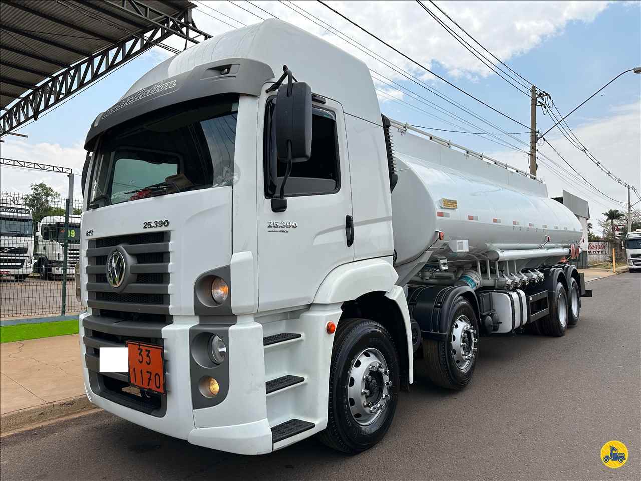 CAMINHAO VOLKSWAGEN VW 25390 Tanque Aço BiTruck 8x2 Jr Bozolan & Filhos ARACATUBA SÃO PAULO SP